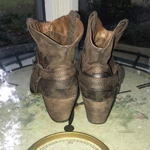 Rocket Dog Shoes - Brown ankle cowboy style booties- 8.5 Rocket Dog Shoes - Brown ankle cowboy style booties- 8.5